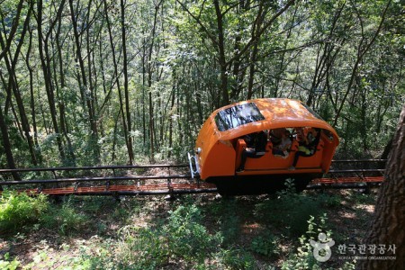 Cheongpung Lake Monorail 