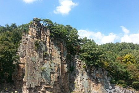 Sainam Rock (단양 사인암)