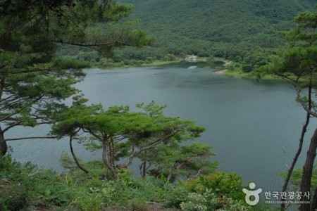 Old Sanmaki Road (산막이옛길)