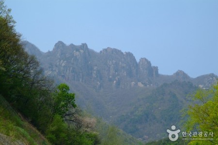 Daedunsan Provincial Park (Geumsan) (대둔산도립공원 - 금산)