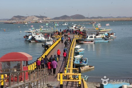 Samgilpo Port (삼길포항)