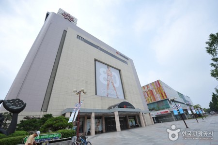 Shinsegae Department Store - Gwangju Branch 