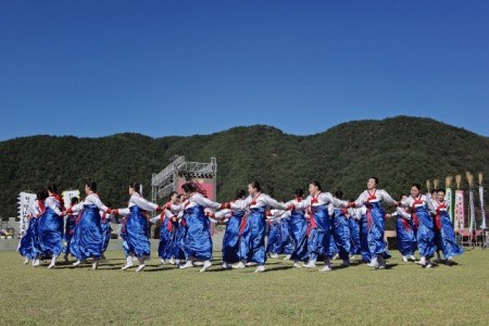 韩国民俗艺术节与全国青少年民俗艺术节한국민속예술축제 및 전국청소년민속예술제