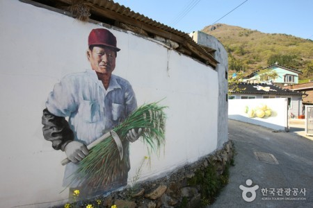 南海加川村（남해 가천마을）