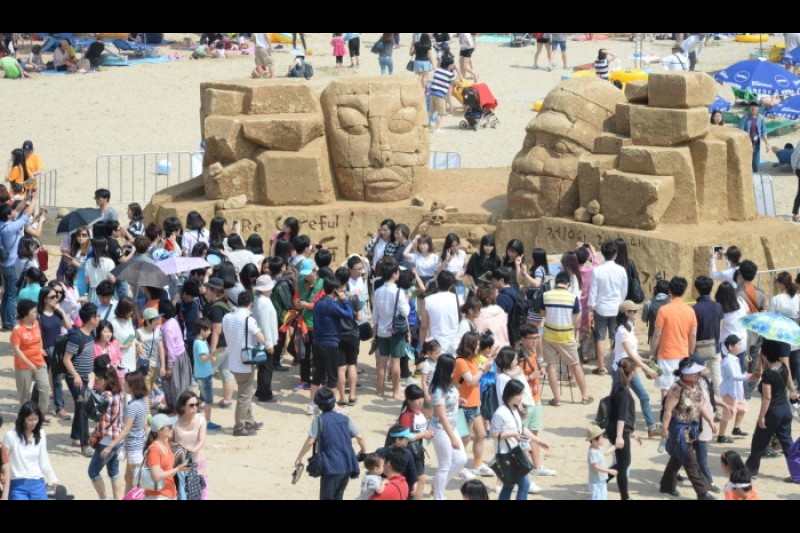 Haeundae Sand Festival | 해운대 모래축제 : TRIPPOSE