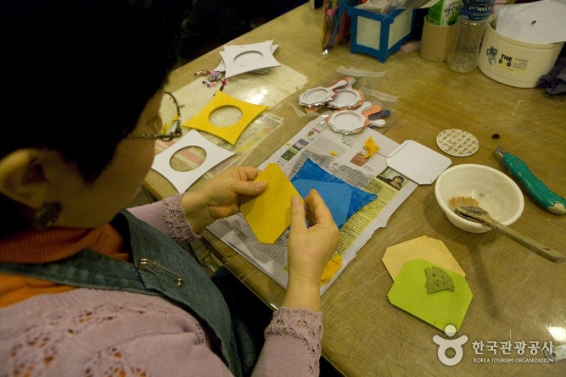 Jeonju's Traditional Craft - Korean Hanji Paper-Maker Shares His Story