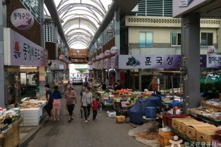 Yeongwol Seobu Market 