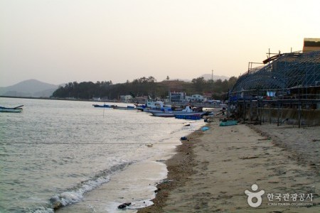 栗浦海水浴場（ソルパッ海岸）（율포해수욕장