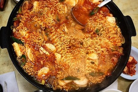 Goam Sikdang Budaejjigae(‘army base stew’, a thick Korean soup)