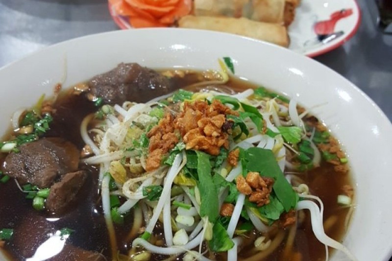 Tuk Tuk Noodle Thai | 툭툭누들타이 : TRIPPOSE