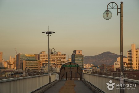 Yongdap Station Pedestrian Bridge 