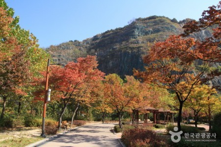 Yongmasan Mountain (용마산)