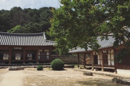 Deokcheonseowon Confucian Academy 