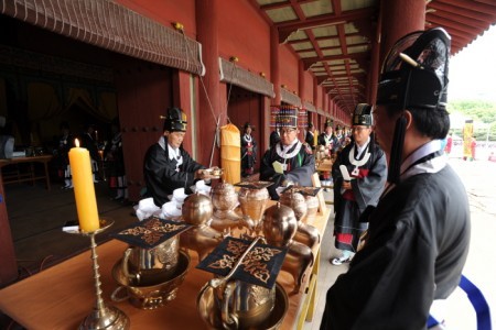 宗廟秋享大祭 [秋の旅行週間]