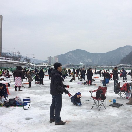 冰之國華川山川魚慶典1日遊