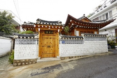 Cheong Yeon Jae Hanok Hotel (청연재)[한국관광품질인증/Korea Quality]