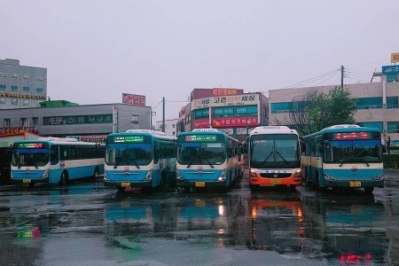 瑞山公用バスターミナル