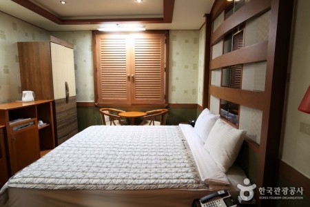 Business Hotel Renaissance (비즈니스 호텔 르네상스 호텔)[한국관광품질인증/Korea Quality]