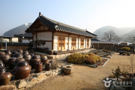 The Old House of Cheongwon (Cheongwondang) (청원당)[한국관광품질인증제/ Korea Quality]