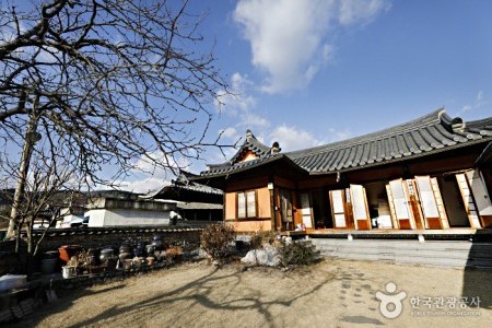 sil Village Farming Association Corporation (Hadong House) (개실마을영농조합법인 하동댁)[한국관광품질인증제/ Korea Quality]