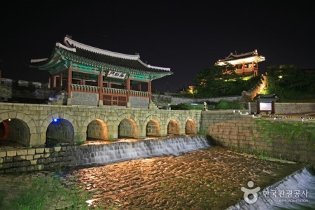 Banghwasuryujeong Pavilion 