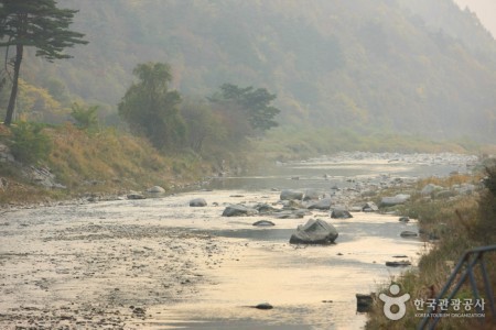 Geumdang Valley Rafting 