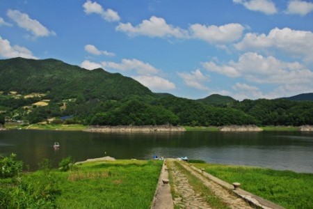 Daecheongho Obaengni (500-ri) Road (대청호오백리길)