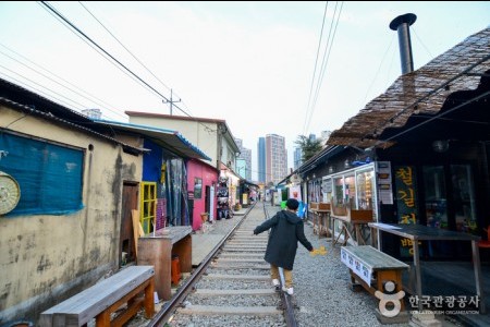 群山 時間旅行村（군산 시간여행마을）