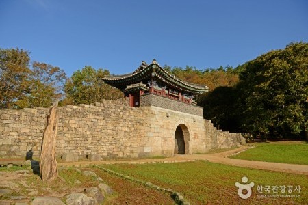 聞慶セジェ 三関門（鳥嶺関）（문경새재 3관문(조령관)）