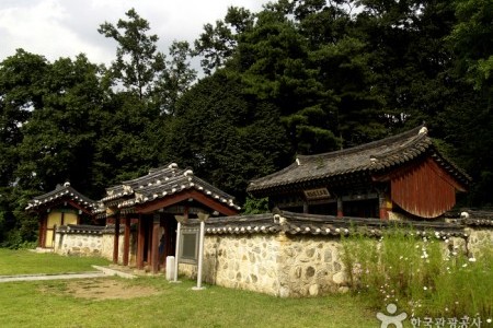 伴鴎亭と黄喜先生遺跡地（반구정과 황희선생유적지）