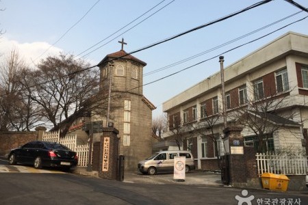 仁川内洞聖公会聖堂（인천내동성공회성당）