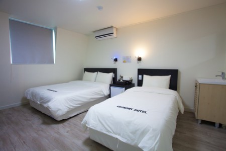 EKONOMY HOTEL - Goodstay 